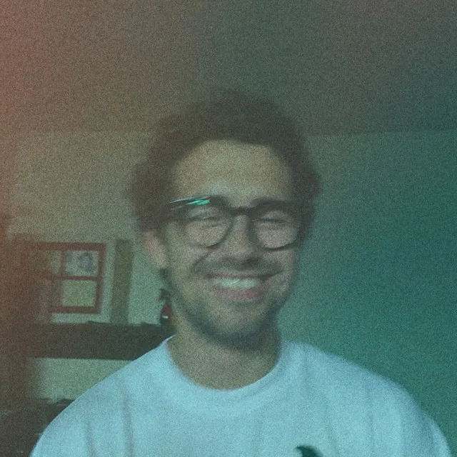 Carlos Abril
