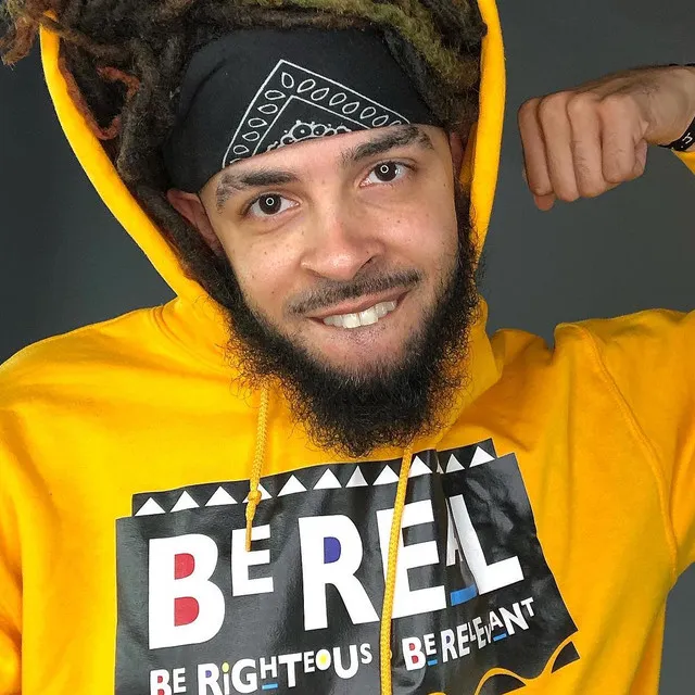 Dee 1