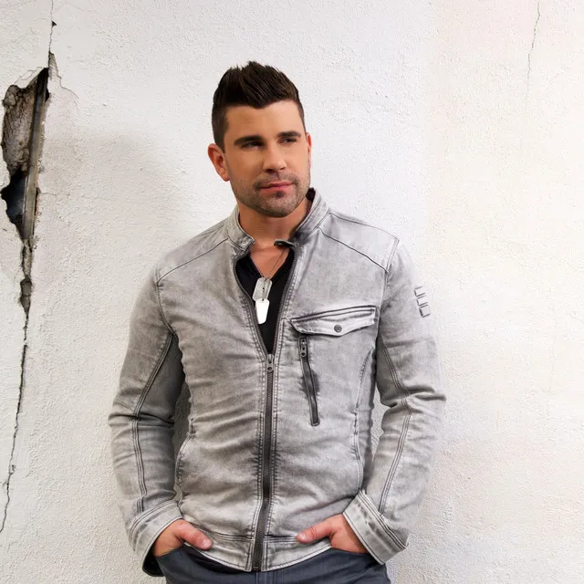 Josh Gracin