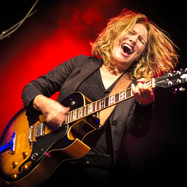 Lisa Mills