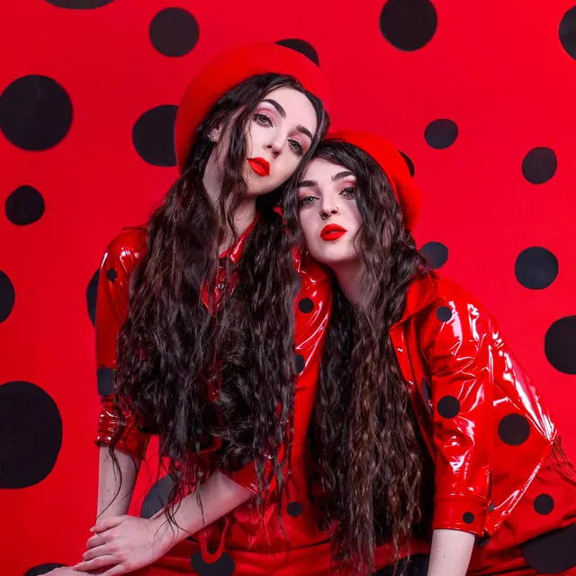 No Frills Twins