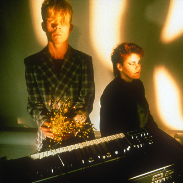 Yazz & The Plastic Population